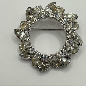 Vintage Weiss brooch jeweled crystal clear smoky round circle silver